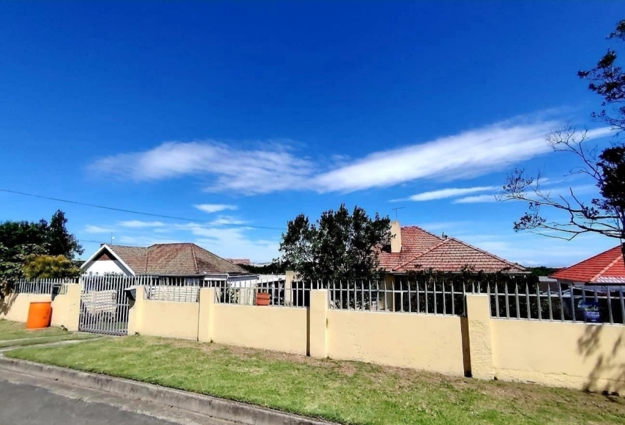3 Bedroom Property for Sale in Cambridge Eastern Cape